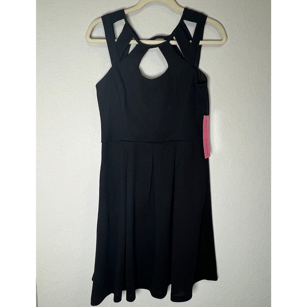 Betsey Johnson Black Fit and‎ Flare Sleeveless Dress Size 6 NEW